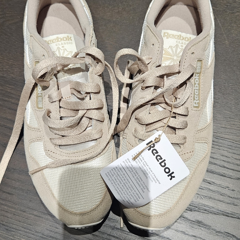 Reebok Women's Beige and White Sneakers